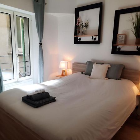 Beautiful Old Town Flat, Near The Beach Ницца Экстерьер фото