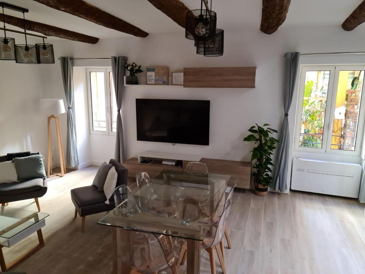 Beautiful Old Town Flat, Near The Beach Ницца Экстерьер фото