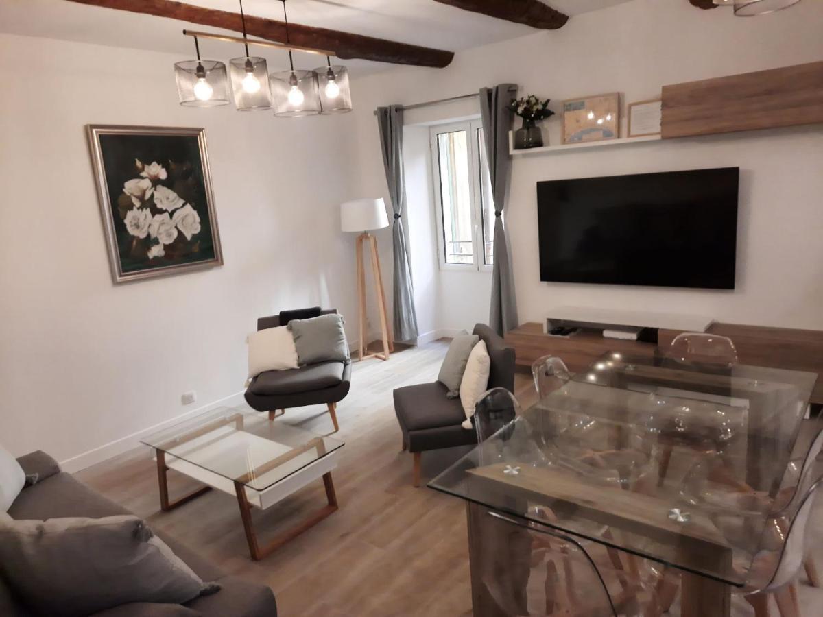 Beautiful Old Town Flat, Near The Beach Ницца Экстерьер фото
