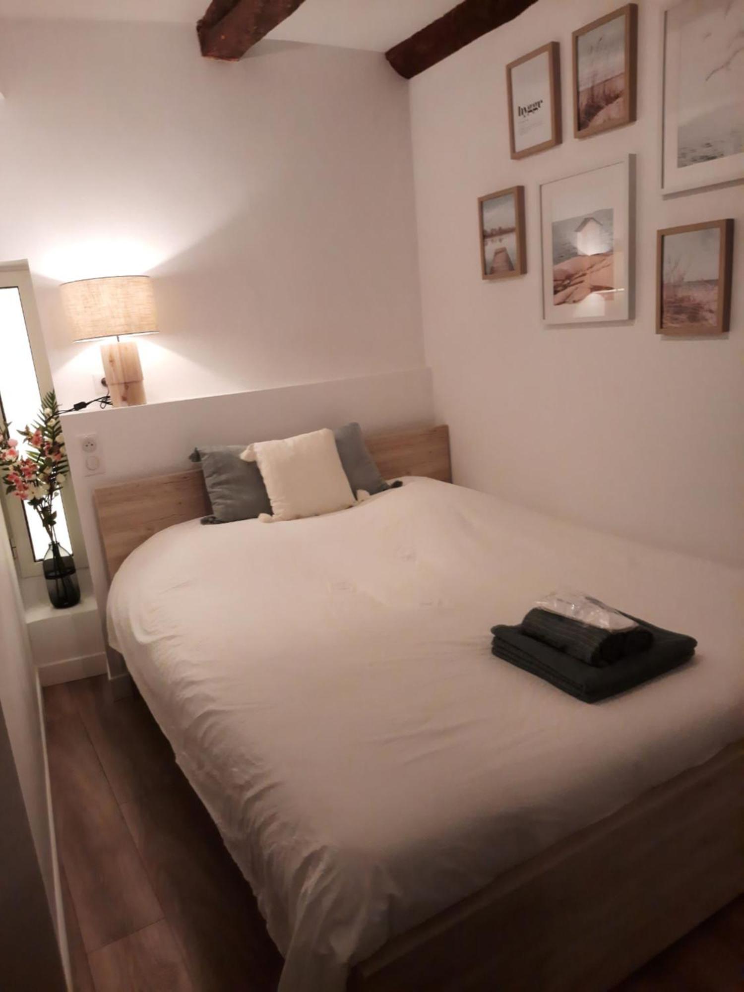 Beautiful Old Town Flat, Near The Beach Ницца Экстерьер фото