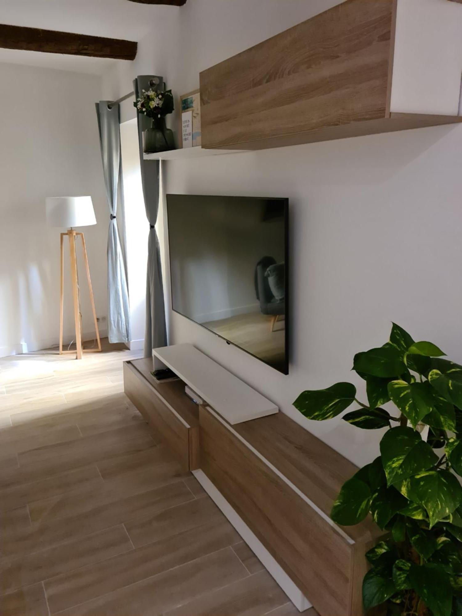 Beautiful Old Town Flat, Near The Beach Ницца Экстерьер фото